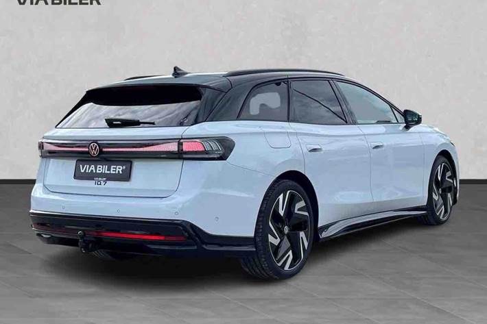 Hvid VW ID.7 fra 2026