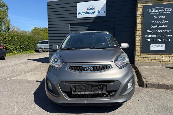 Grå Kia Picanto fra 2012