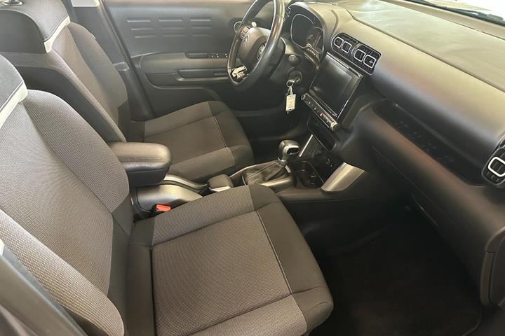Grå Citroën C3 Aircross fra 2018