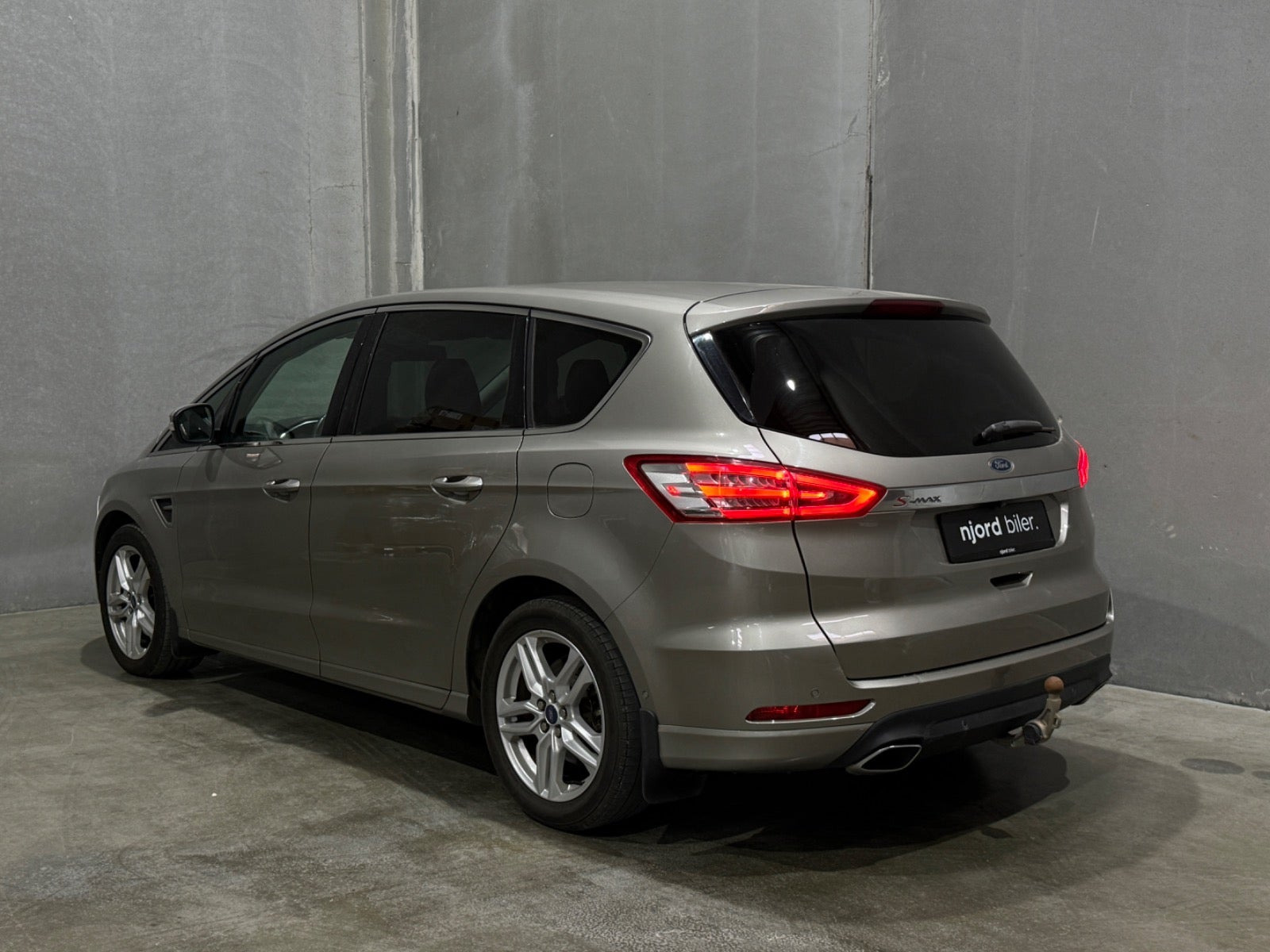 undefined Ford S-MAX fra 2017