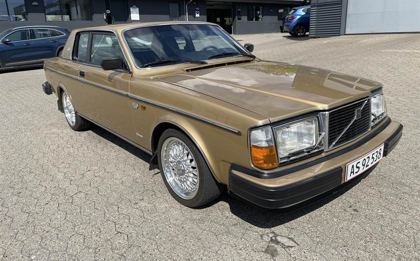 Volvo 262 2,7 155HK 2d Aut.