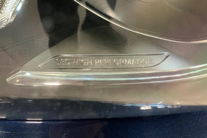 Blå Mercedes A200 d fra 2017