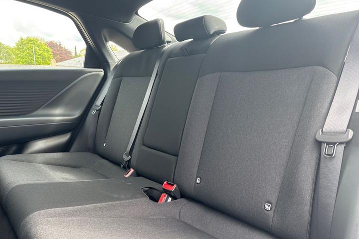 Sølv Hyundai Ioniq 6 fra 2026