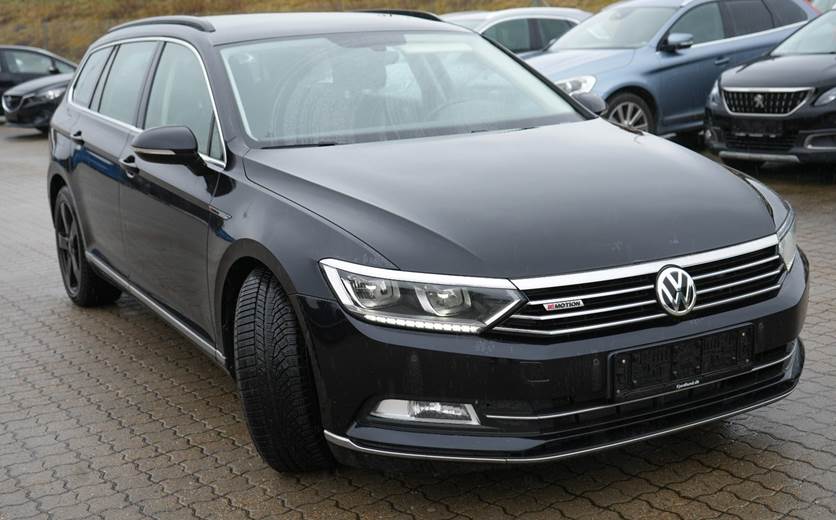 VW Passat 2,0 TDi 240 Comfortline Variant DSG 4Motion