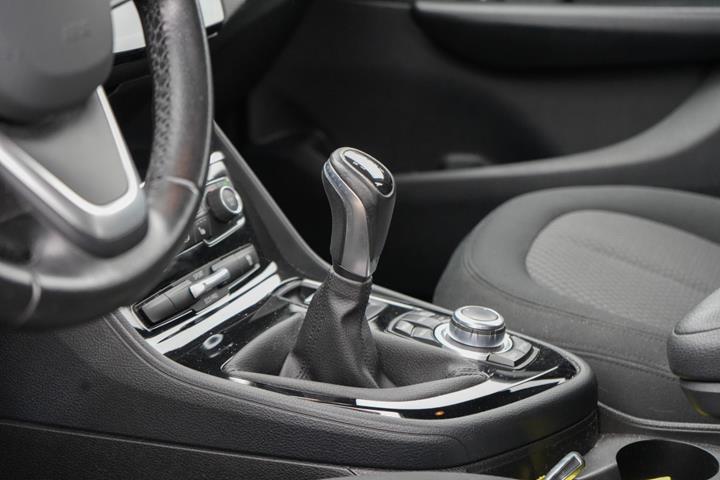 Sort BMW 218i fra 2015