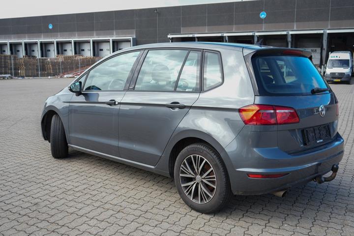 Grå VW Golf Sportsvan fra 2017