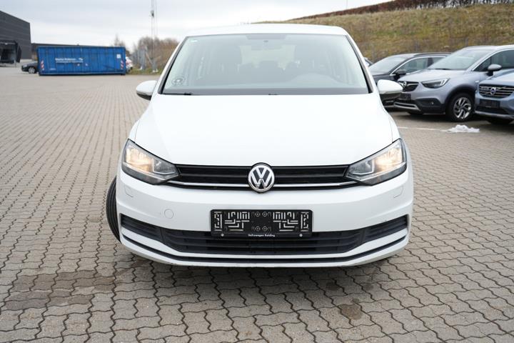 Hvid VW Touran fra 2018