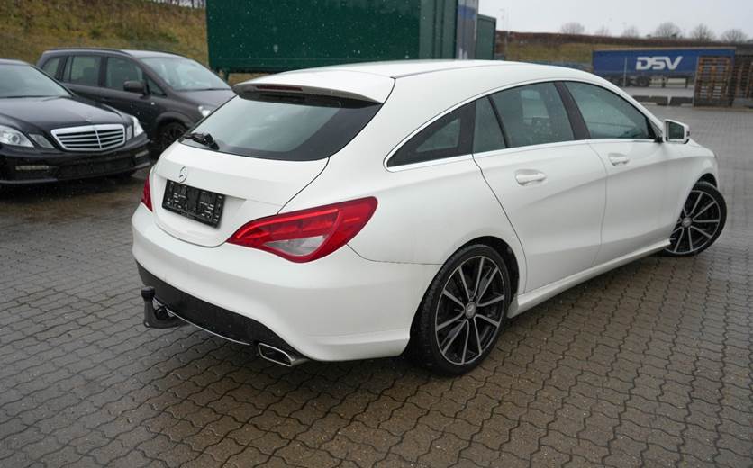Mercedes CLA250