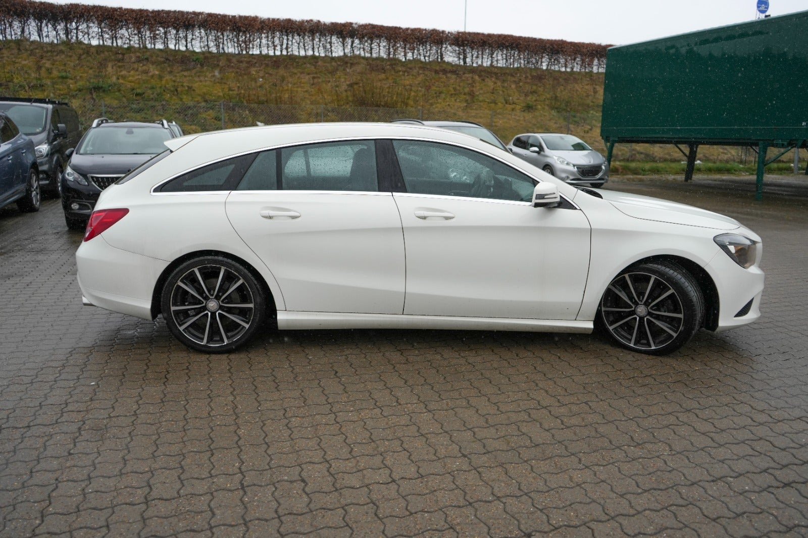 Mercedes CLA250