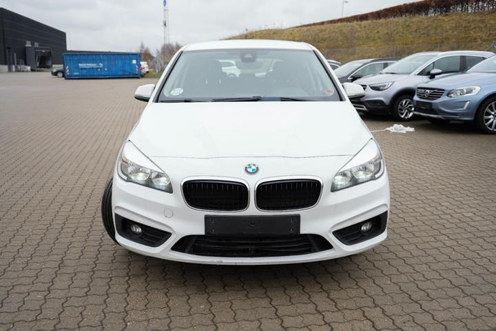 Hvid BMW 218d fra 2015