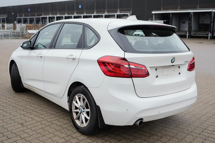 Hvid BMW 218d fra 2015
