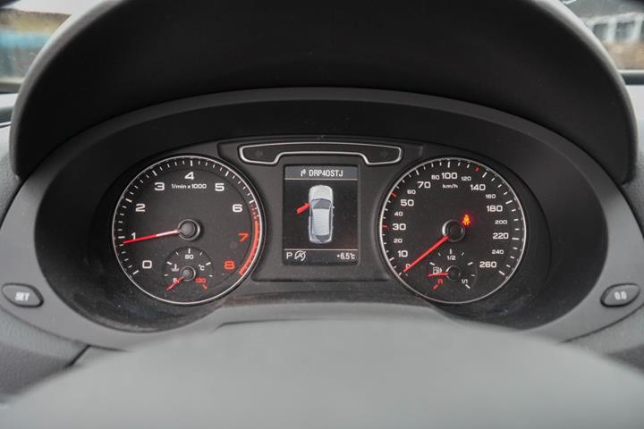 Hvid Audi Q3 fra 2014