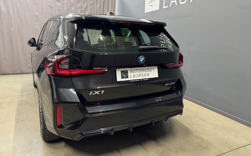 BMW iX1 xDrive30 M-Sport
