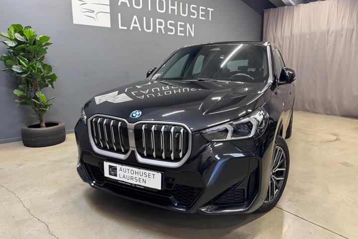 Sort BMW iX1 fra 2023