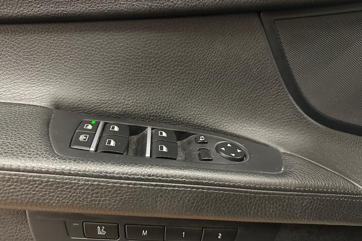 Sølv BMW 730d fra 2009