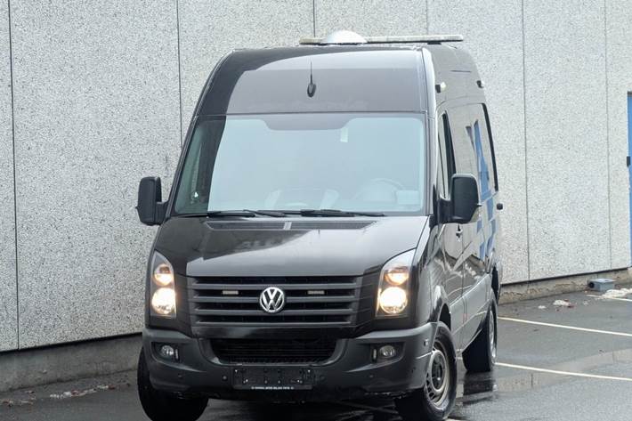 Sort VW Crafter fra 2017