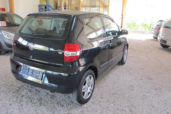 undefined VW Fox fra 2006 set udefra