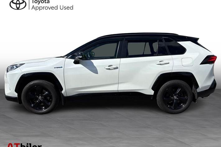 Hvid Toyota RAV4 fra 2020