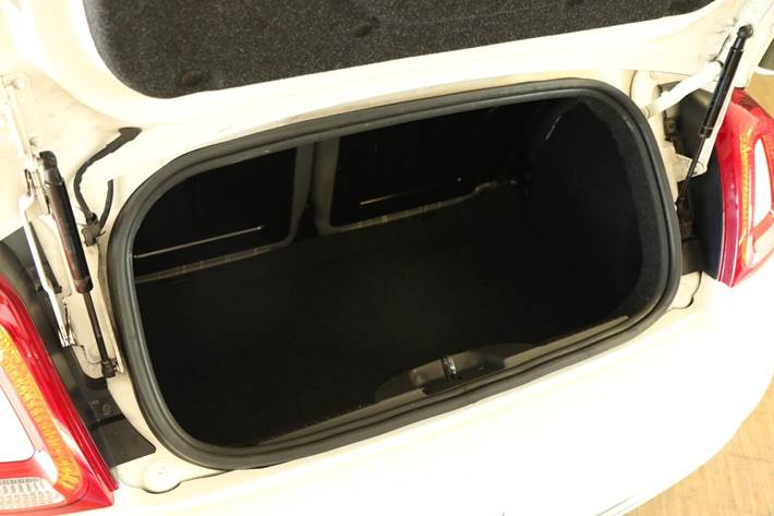 Grøn Fiat 500C fra 2016
