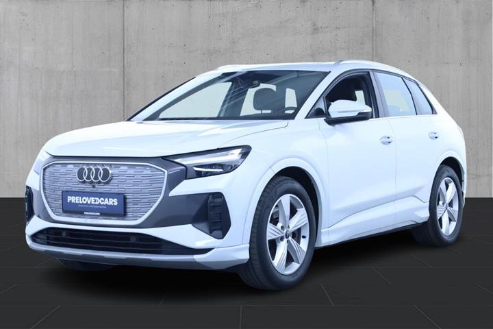 Hvid Audi Q4 e-tron fra 2022 set udefra