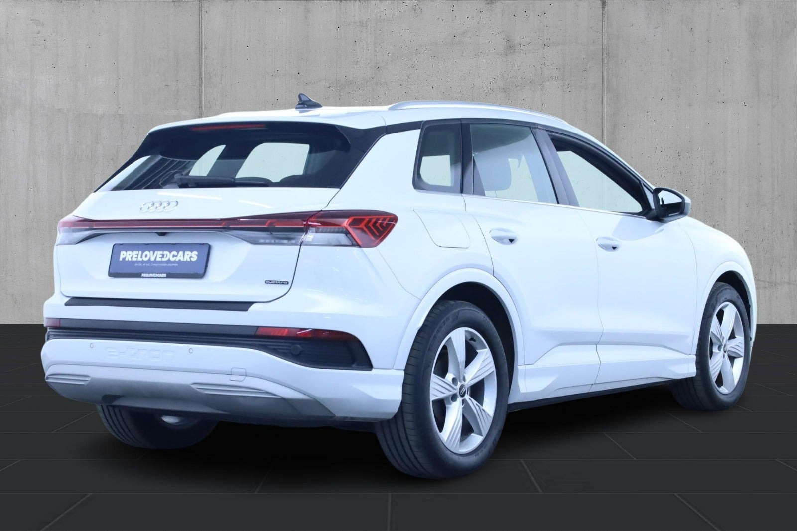 Hvid Audi Q4 e-tron fra 2022