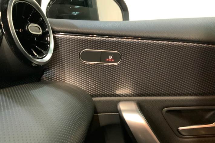 Sort Mercedes A200 fra 2019
