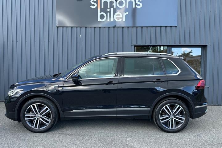 Sort VW Tiguan fra 2022