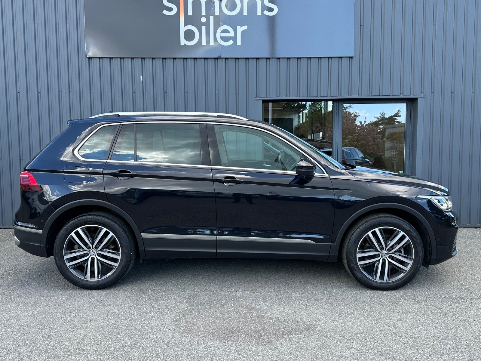 Sort VW Tiguan fra 2022