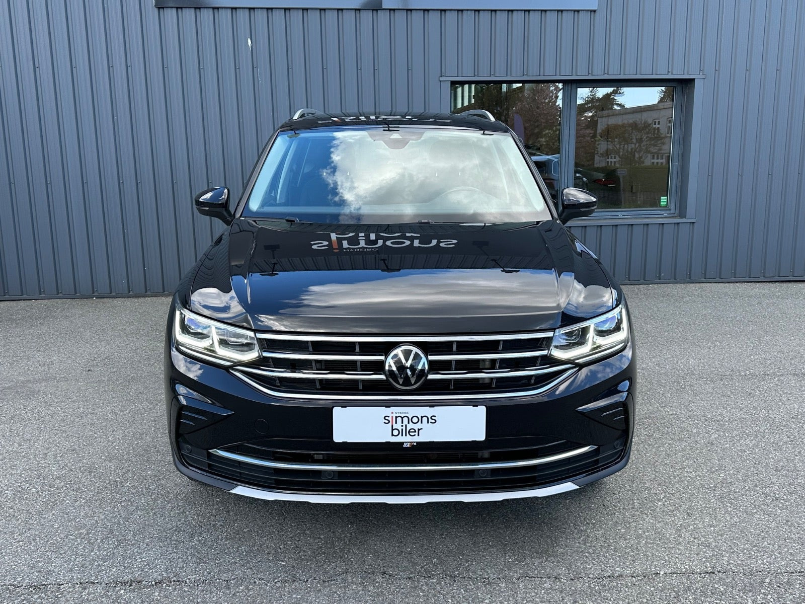 Sort VW Tiguan fra 2022