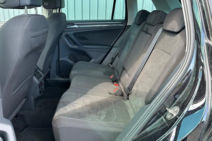 Sort VW Tiguan fra 2022