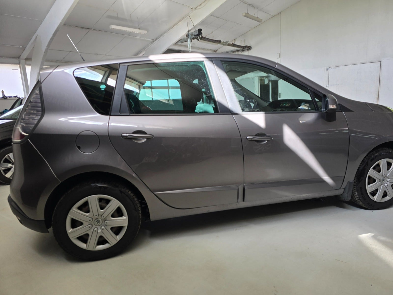 undefined Renault Scenic III fra 2013