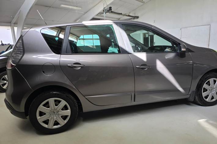 undefined Renault Scenic III fra 2013