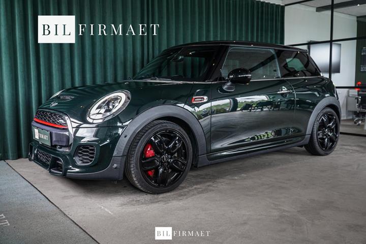 Grøn Mini Cooper S fra 2016 set udefra