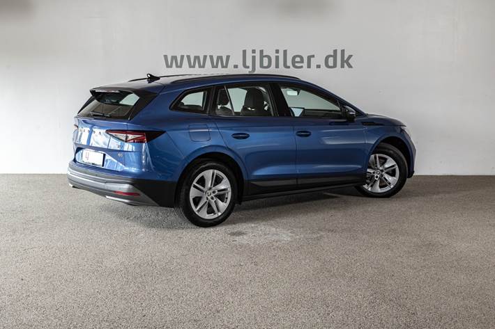 Blå Skoda Enyaq fra 2022