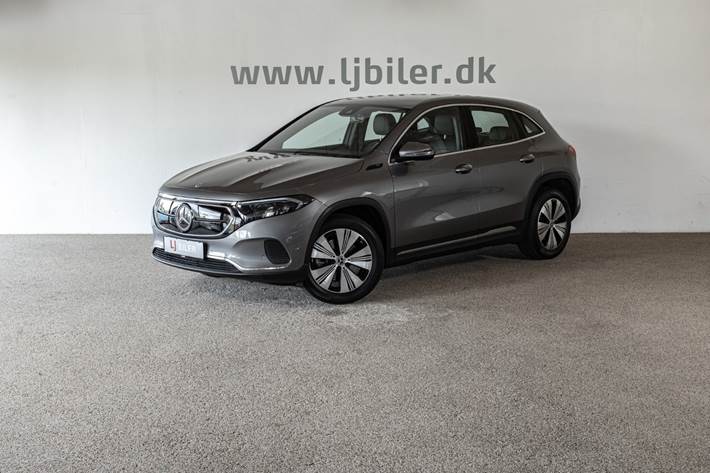 Grå Mercedes EQA250+ fra 2022 set udefra
