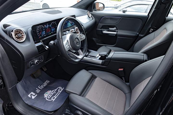 Sort Mercedes EQA250 fra 2021