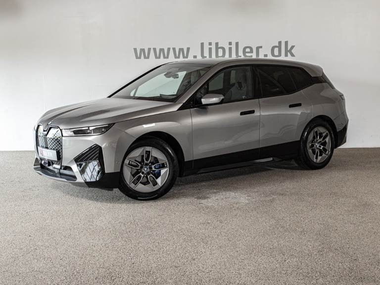 BMW iX xDrive40