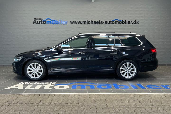 Sort VW Passat fra 2019