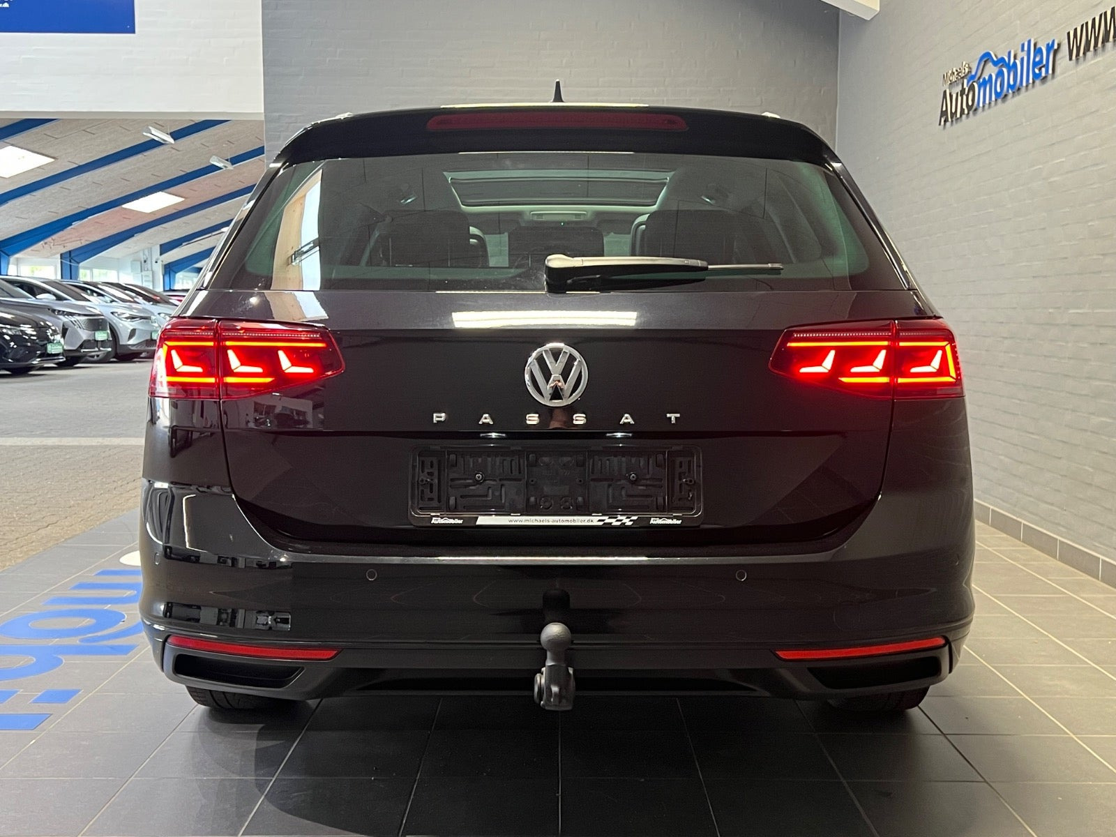 Sort VW Passat fra 2019