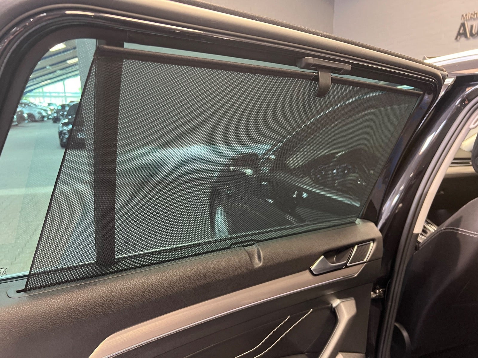 Sort VW Passat fra 2019