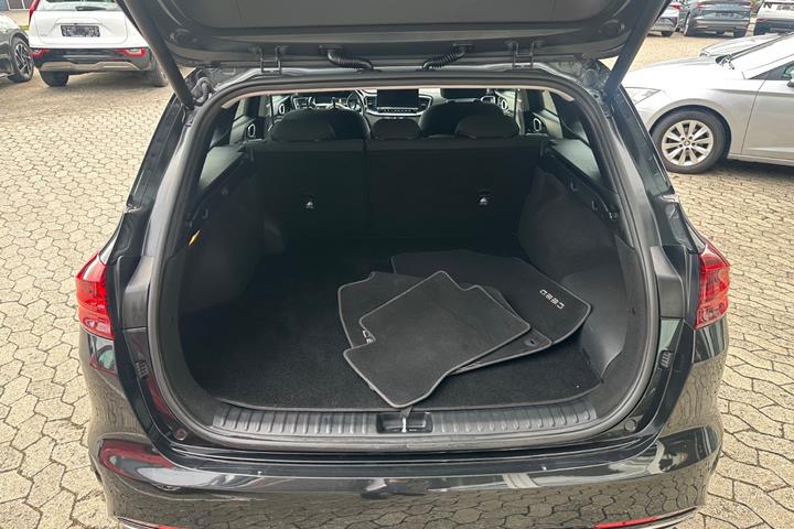 Sort Kia Ceed fra 2021