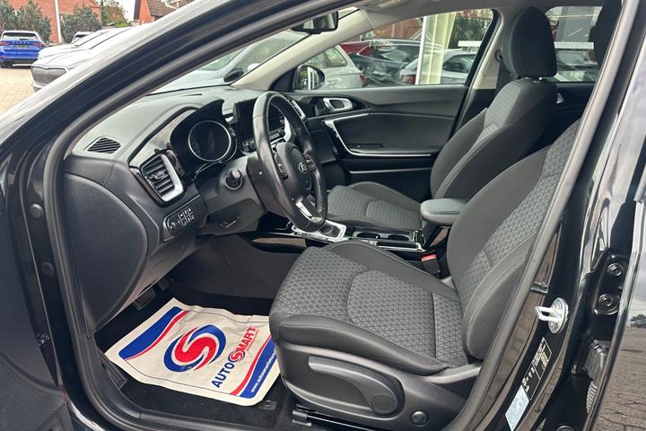 Sort Kia Ceed fra 2021