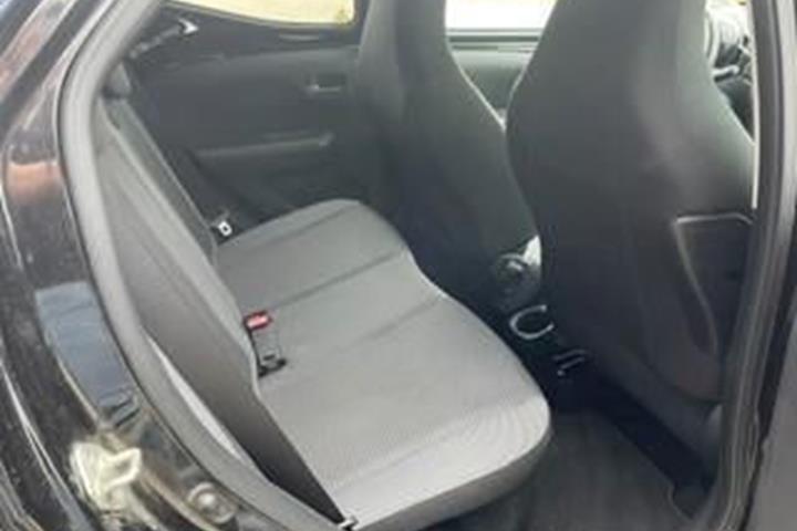 Sort Toyota Aygo fra 2020