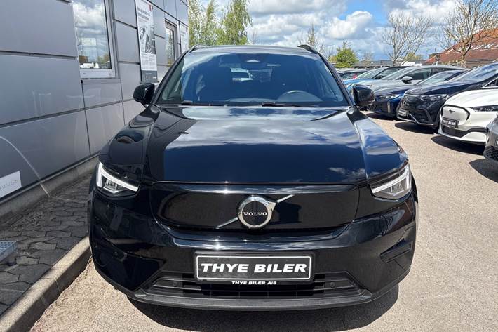 Sort Volvo XC40 fra 2023