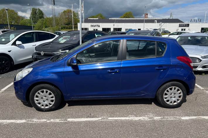 Grøn Hyundai i20 fra 2012