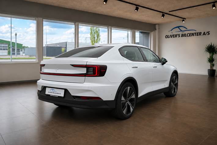 Sølv Polestar 2 fra 2023