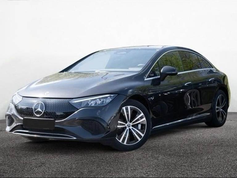 Mercedes EQE300 Electric Art