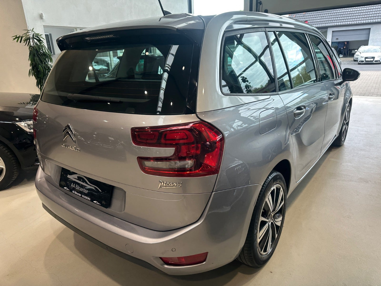 Sølv Citroën Grand C4 Picasso fra 2018