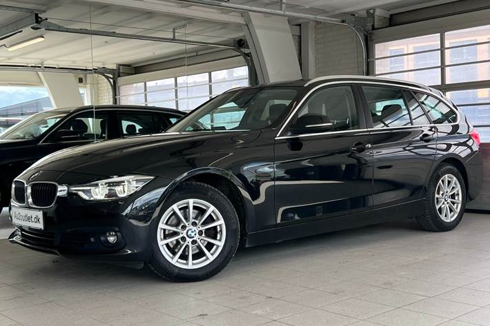Sort BMW 320i fra 2018