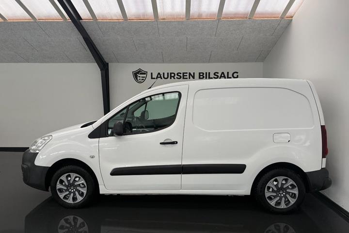 Hvid Citroën Berlingo fra 2016